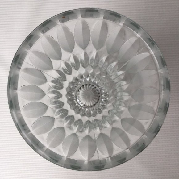 Vintage Footed Crystal Clear Cut Glass Bud Vase Oval Leaf Fern Pattern Frosted - Picture 2 of 12